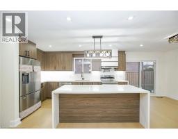 633 GREEN MEADOW Crescent - 22