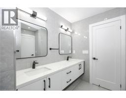 633 GREEN MEADOW Crescent - 31