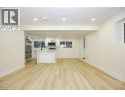 633 GREEN MEADOW Crescent - 35