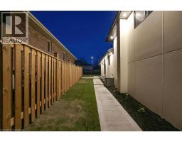 633 GREEN MEADOW Crescent - 8