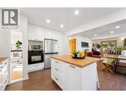 53 HINCKS Street - 13