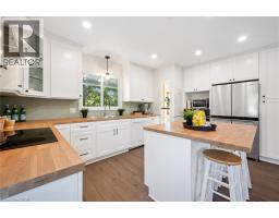 53 HINCKS Street - 15
