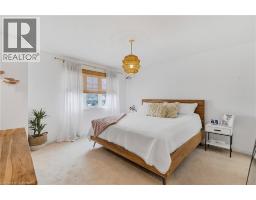 154 MACLACHLAN Avenue - 11