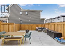 154 MACLACHLAN Avenue - 18