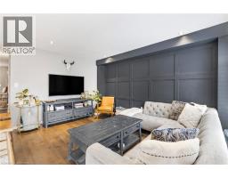 154 MACLACHLAN Avenue - 9