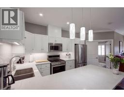 44 IRONGATE Drive - 16