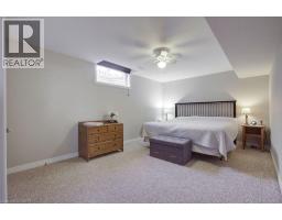 44 IRONGATE Drive - 33