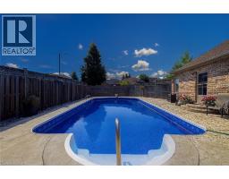 44 IRONGATE Drive - 39