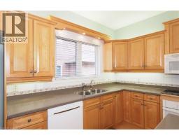 212 THE LIONS Gate - 17