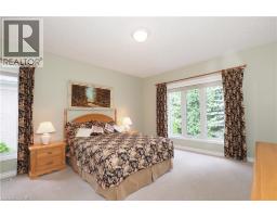 212 THE LIONS Gate - 19