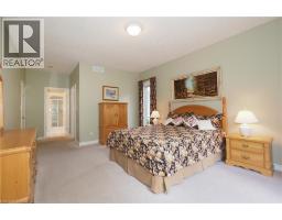 212 THE LIONS Gate - 20