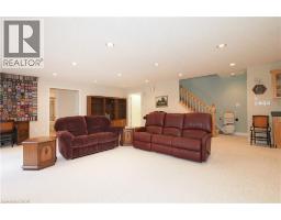 212 THE LIONS Gate - 31