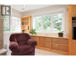 212 THE LIONS Gate - 34