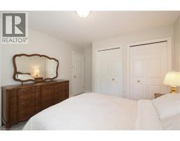 212 THE LIONS Gate - 38