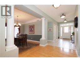212 THE LIONS Gate - 7
