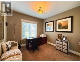 62 TAN Avenue - 18