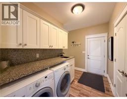 62 TAN Avenue - 25