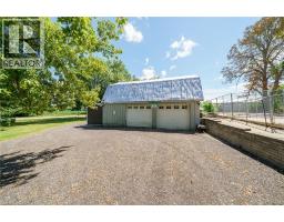226 CARLUKE Road E - 35