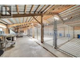 226 CARLUKE Road E - 38