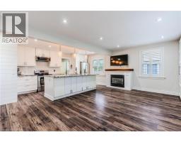 6 SUSSEX Avenue - 3