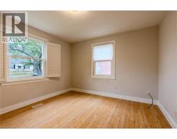 6 SUSSEX Avenue - 7