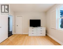 6 SUSSEX Avenue - 8