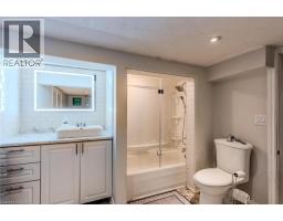 6 SUSSEX Avenue - 9