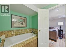 62 VALRIDGE Drive - 36