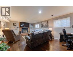 12 MCCABE Court - 30