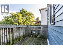 56 CANROBERT Street - 29