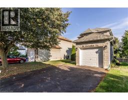 56 CANROBERT Street - 4