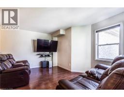 56 CANROBERT Street - 7