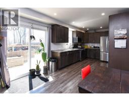 1364 THOMPSON Road E - 12