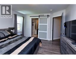 1364 THOMPSON Road E - 16