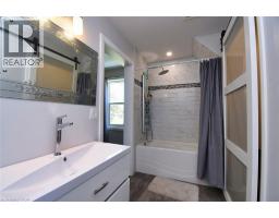1364 THOMPSON Road E - 20