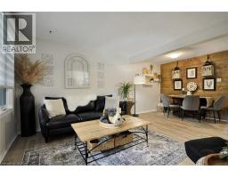 279 SANDOWNE Drive UnitNo. 21 - 13