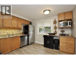 279 SANDOWNE Drive UnitNo. 21 - 8