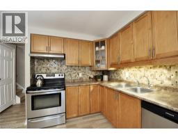 279 SANDOWNE Drive UnitNo. 21 - 9