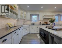 364 STANLEY Street - 11