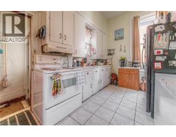 156 GRAND Avenue S - 28