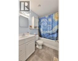 6 ERB Street - 16