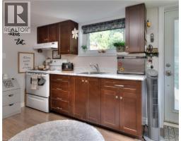 6 ERB Street - 23