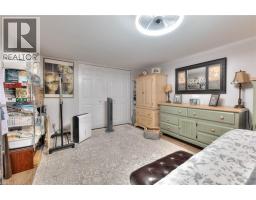 6 ERB Street - 32