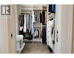 155 CAROLINE Street S UnitNo. TH10 - 32