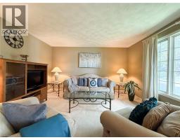 26 LINGWOOD Drive - 8