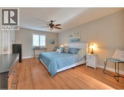 69 HEARTHWOOD Crescent - 25