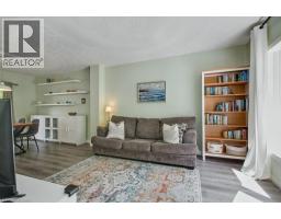 56 JOHN Street W - 12