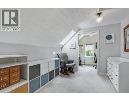 56 JOHN Street W - 21