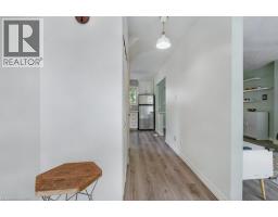 56 JOHN Street W - 5