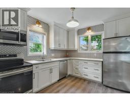 56 JOHN Street W - 6